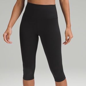 Lululemon Align Highrise Crop 17”